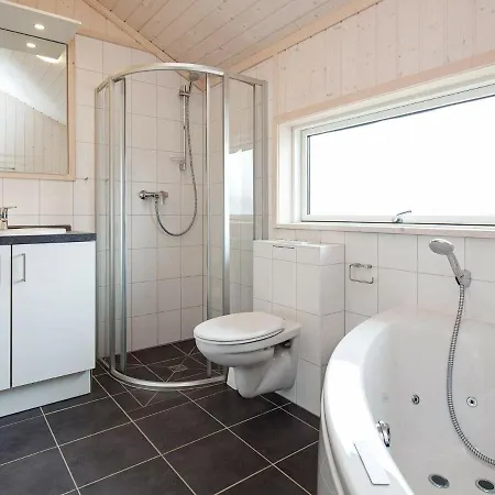 10 Person Holiday In Gro Enbrode Grossenbrode